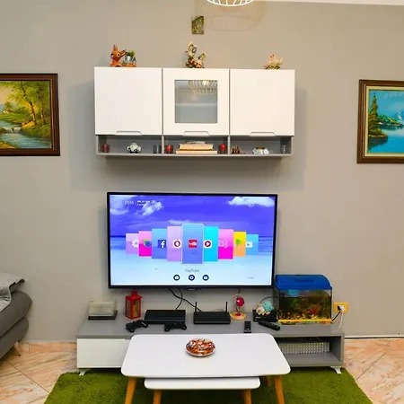 Apartment Ag Golem (Tirana)
