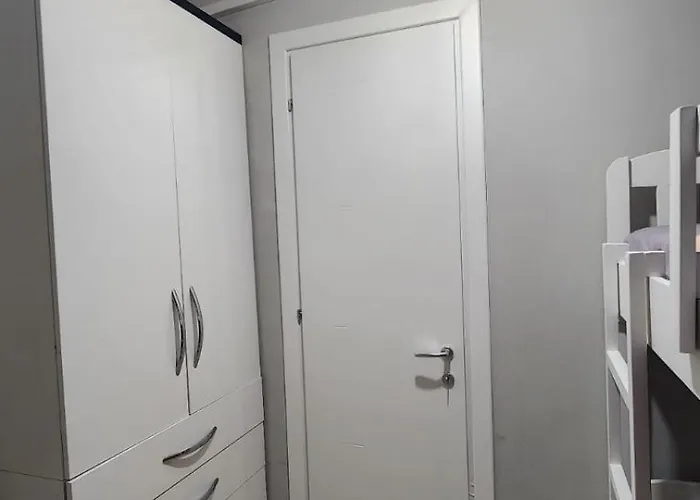 Ag Apartment *